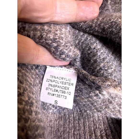 NWT Olivaceous Leopard Print Oversized Soft Cozy Sweater Size S Beige Brown Gray - Picture 8 of 16